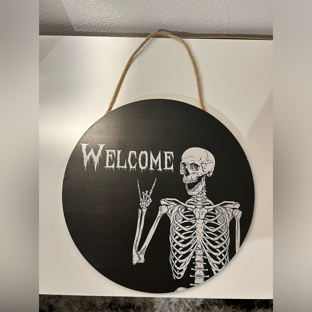 Halloween Hanging Welcome Sign